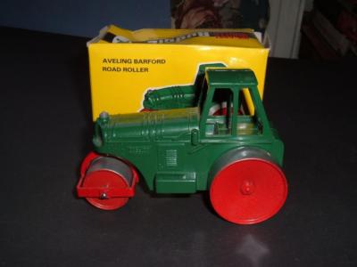 WELLENSITTICH SPIELZEUG #701 AVELING BARFORD ROAD ROLLER STARCOURT MIT BOX GEHEN SIE NACH UNTEN BILDER