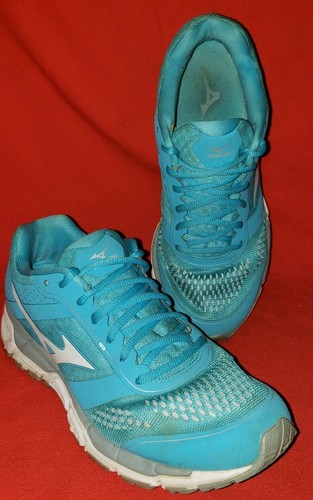 Mizuno Synchro MX Running Shoes Size 9.5M 39.5EU Bably Blue White