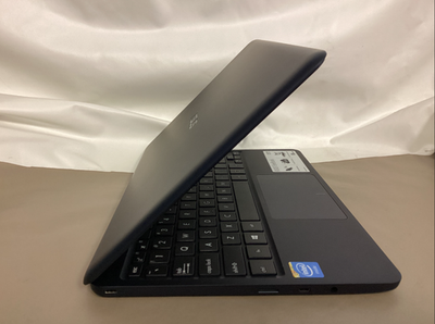 ASUS Eeebook X205TA 11.3in. (32GB, Intel Atom, 1.33GHz, 2GB