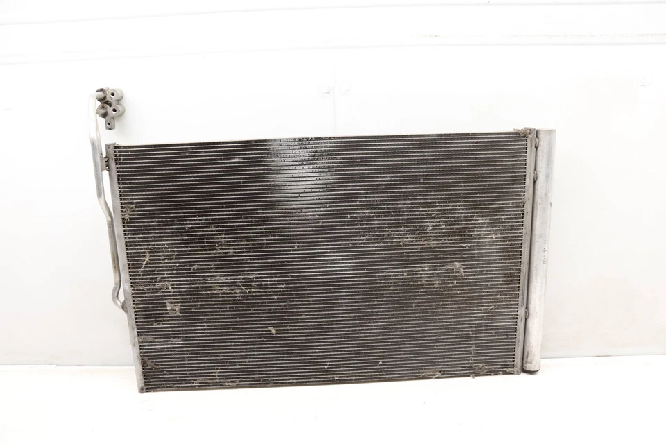 2011-2014 VW TOUAREG - AC Condenser 7P0820411A - Image 2 of 4