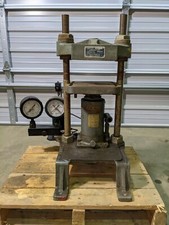 Carver Model K Laboratory Press / 22.5 Metric Ton / 8x8"/ NEEDS HYDRAULIC FLUID