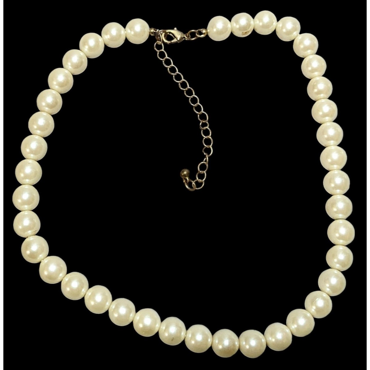 Elegant Faux Cream Pearl Necklace Like new | Mercari Elegant‎ Cream Pearl Necklace display picture 1