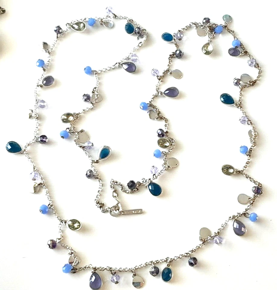 Collar largo vintage Nine West tono plata 42" con cristales azules, morados, verdes Foto 3 de 4