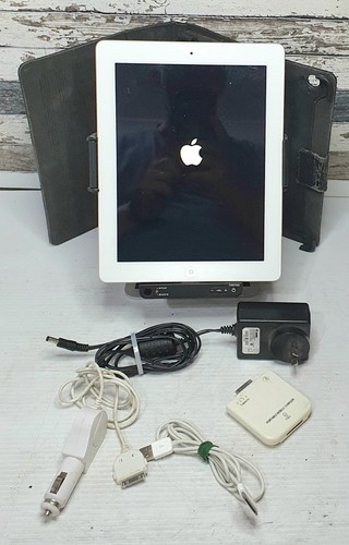 Rare Apple iPad 4th Gen 16GB Wi-Fi 9.7" White/Silver + Music Power Dock in VGC - 第 2/24 張圖片