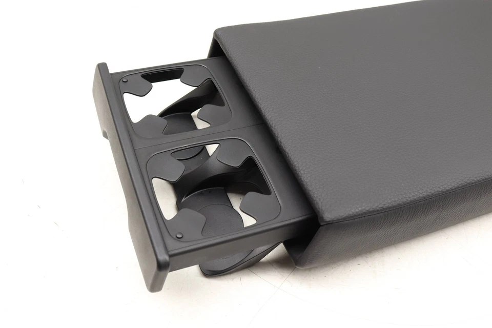 2007-2008 BMW 328XI - Apoio de braço central traseiro/suporte de copo 7246449 - Imagem 2 de 4