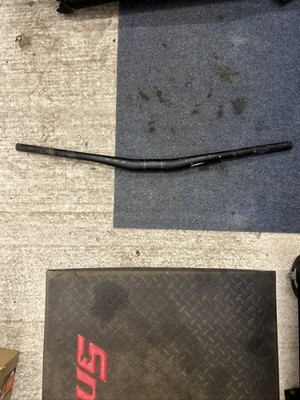 Giant Contact TRAIL 35 Riser Handlebars, 780mm Mountain Bike