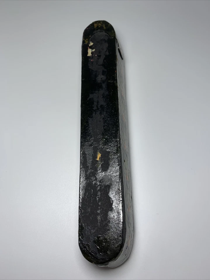 Estuche/soporte para bolígrafos Qajar Qalamdan de papel maché lacado y pintado del siglo XIX Foto 4 de 4