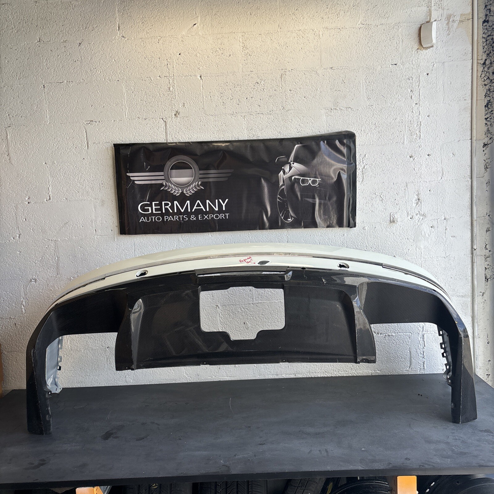 2016-2019 BENTLEY BENTAYGA REAR BUMPER COVER 36A807301511 #2179
