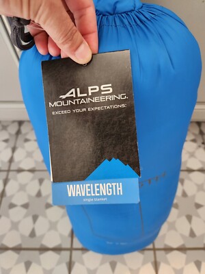 Alps Mountaineering Wavelength Camping Backpacking Blanket Quilt SINGLE 50x84