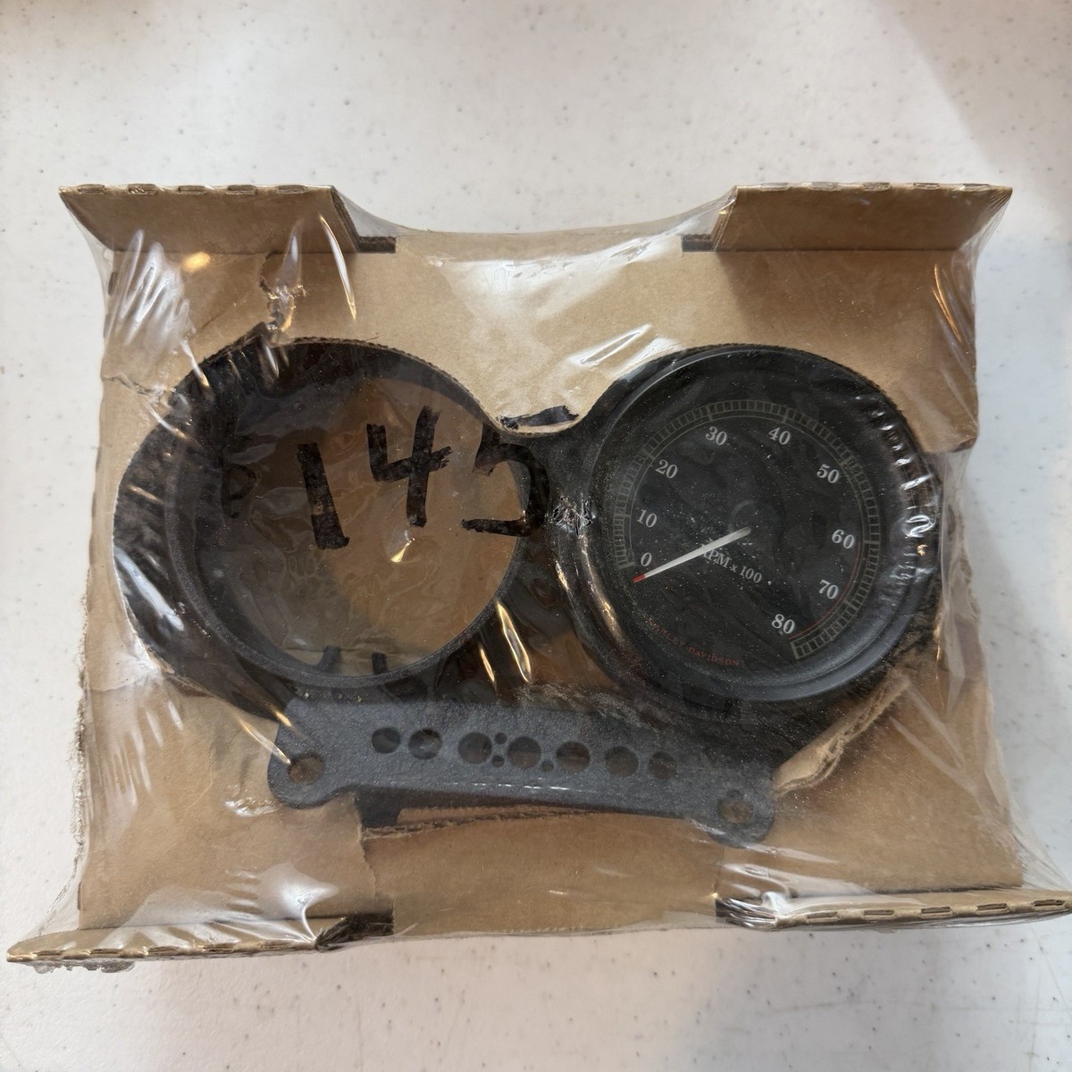 [確認用] 2209521-2 : MCON 1.2mm Automotive Connector Caps & Covers | TE