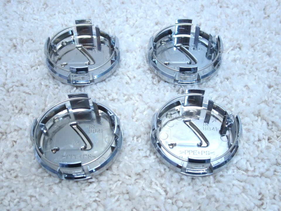 LEXUS ES300, ES330, GS300, GS430 OEM WHEEL CHROME CENTER CAP 42603-AH010 #2E-11 - Image 2 of 3