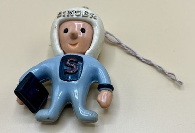 Astronaut Figur SINGER, der aufrichtige Freund des Jahres 2000 - 6,5 cm - 1968 - BE