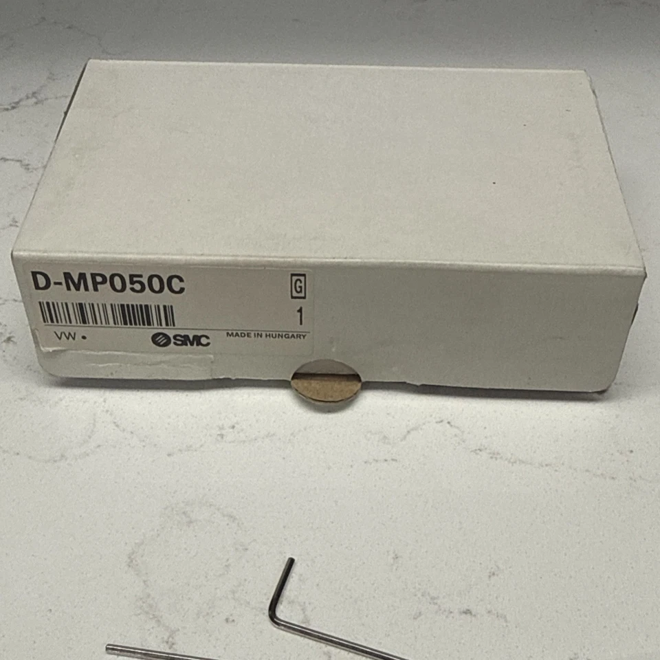 (BRAND NEW IN BOX) SMC D-MP050C Sensor - Image 3 of 4