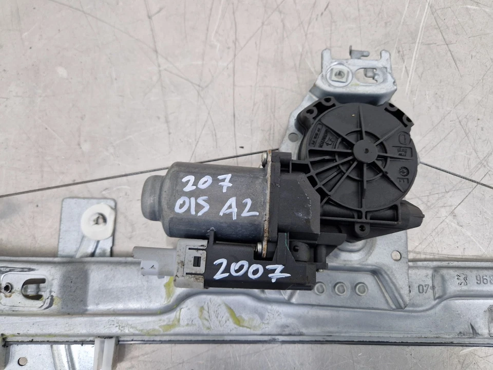 PEUGEOT 207 2007 3 DR OS WINDOW REGULATOR MOTOR - DRIVER RIGHT 9681181180 - image 3 of 4