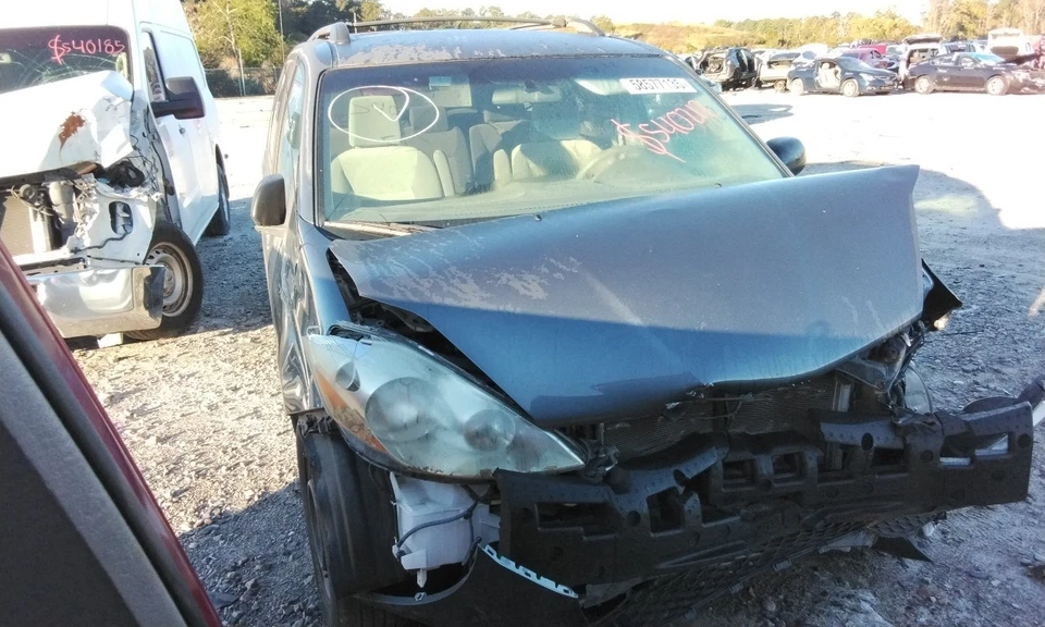 2010 Toyota Sienna 3.5L Engine Motor OEM 143K Miles - LKQ433847243 - Image 2 of 4