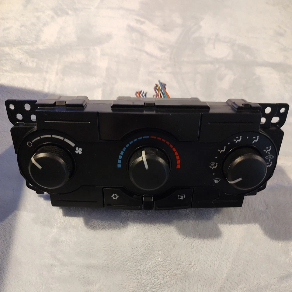 Оригинальный климат-контроль для обогревателя переменного тока Dodge Charger Magnum Chrysler 300 2005–2007 годов выпуска - Изображение 2 из 3