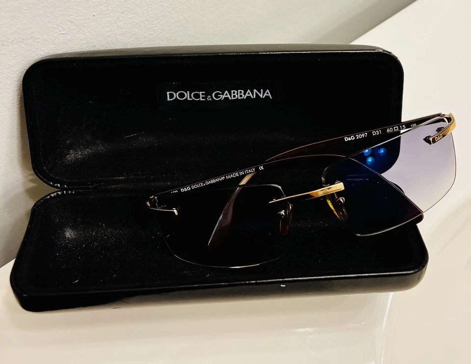 Dolce and Gabana Fashion glasses. Slight Tint! Retro Fashion - Image 2 of 4