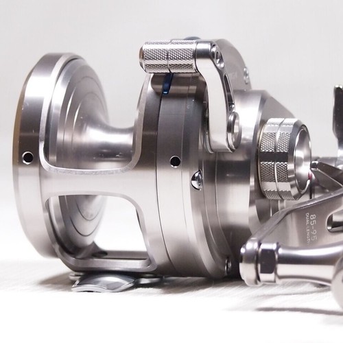 Daiwa Saltiga 35N Daiwa Baitcast Fishing Reel Right - Picture 3 of 6