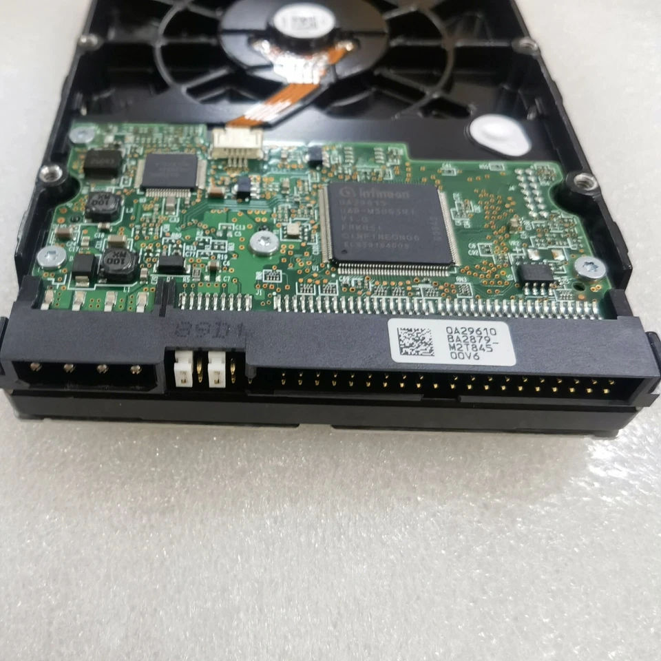 New Hitachi 80GB HDS721680PLAT80 PATA IDE 3.5" Deskstar HDD Hard Drive - Image 3 of 4