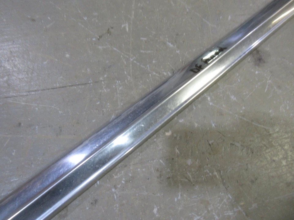 Ford Custom 300 1959 coche delantero lado del conductor guardabarros moldura pieza de lanza Foto 3 de 4