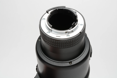 Nikon AF-S Nikkor 500mm f4D II SWM ED IF Telephoto lens, USA, hood