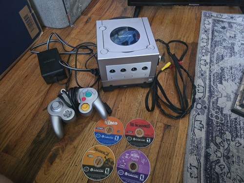 GameCube DOL-101 Console + DOL-017 Game Boy Player Set Nintendo su testato