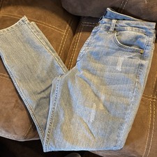 Jones New York Signature Jeans - Size 8 Lexington Ankle Straight Slight Distress