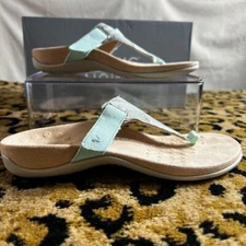 New Vionic Wanda Women's Leather T-Strap Supportive Sandal. Size US 6.