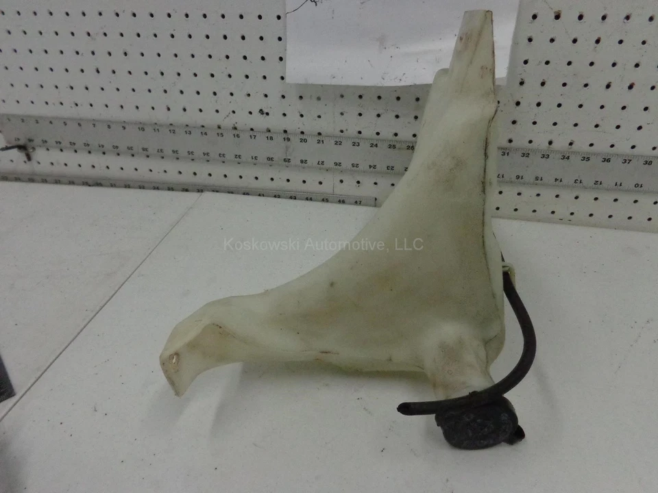 Windshield Washer Reservoir Bottle w/pumps 97 Chevy Venture 12494782 98 99 00 01 - Изображение 3 из 4