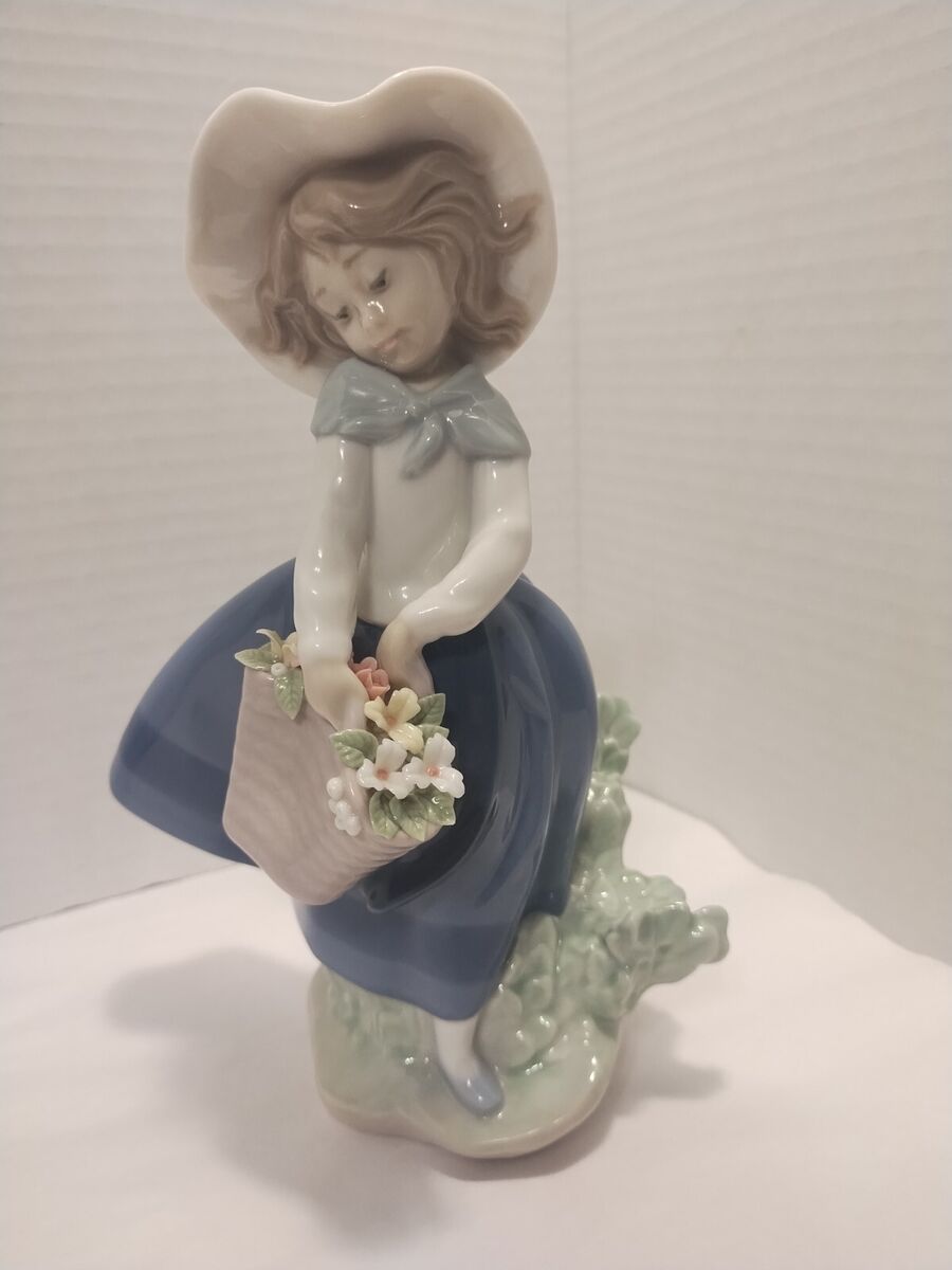 LLADRO リヤドロ 5222 PRETTY PICKINGS きれいな花ばかり