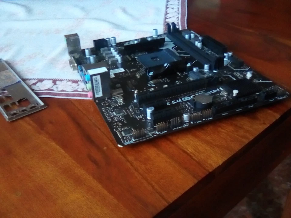 PLACA BASE BIOSTAR  A520MH , AM4 , DDR4, 6 USB, VGA , HDMI. - Imagen 4 de 4