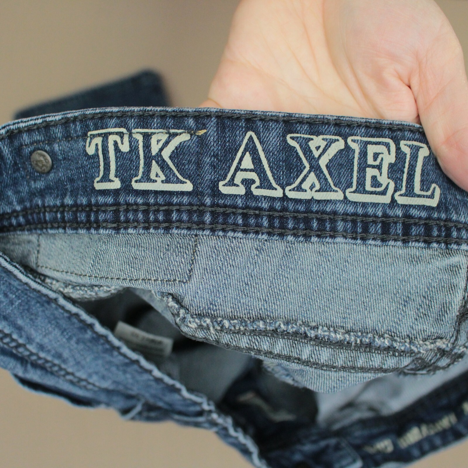 T. K. Axel Mid Rise Straight Leg Jeans Men's Size 36 X 30 Medium Wash