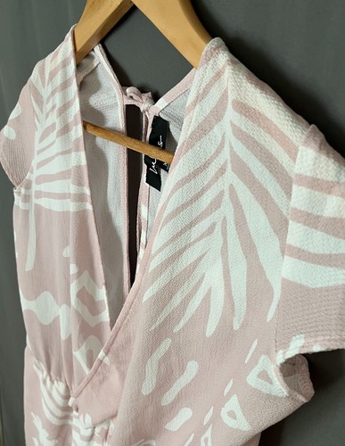 Lulus XL Multicolor Palm Leaf Geometric Short sleeve Romper - Picture 3 of 6