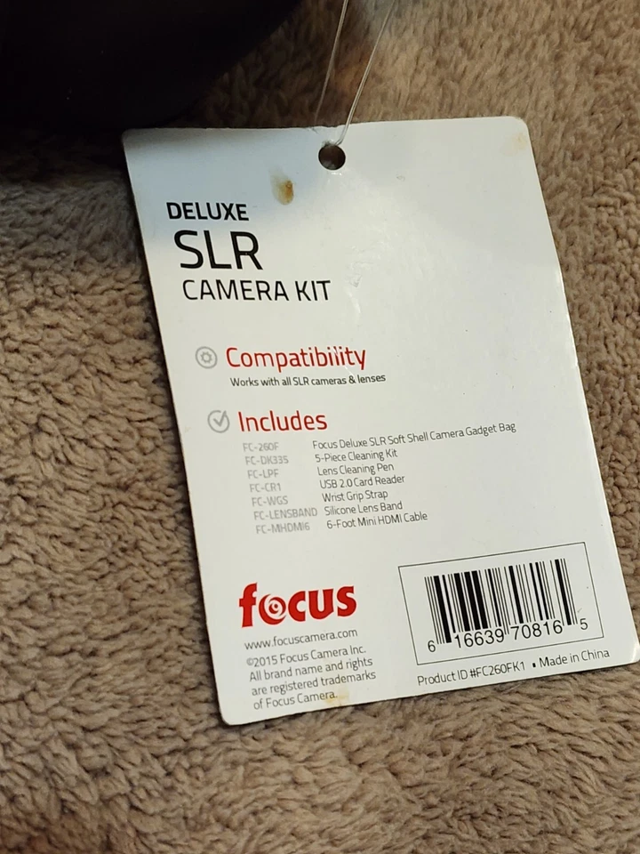 Bolsa para cámara Focus Deluxe SLR negra de carcasa blanda Foto 2 de 4