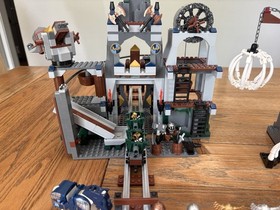 Lego Castle Dwarves&rsquo; Mine (7036) and Skeleton Tower (7093)
