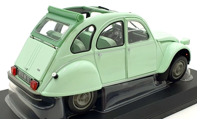 Norev 1/18 Scale Diecast 181486 - Citroen 2CV Club 1982 - Jade Green - Image 2 of 4