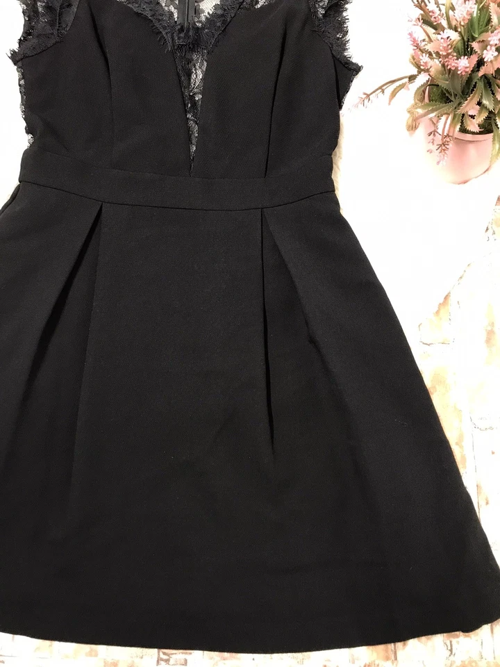 NUEVO CON ETIQUETAS BCBGeneration Fiesta Cóctel Mujeres Encaje Manga Corta Vestido Negro Talla 6 $138 Foto 4 de 4