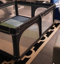 Großer Laufstall von Angelbliss ca. 180 x 150 cm kaum genutzt, gut erhalten