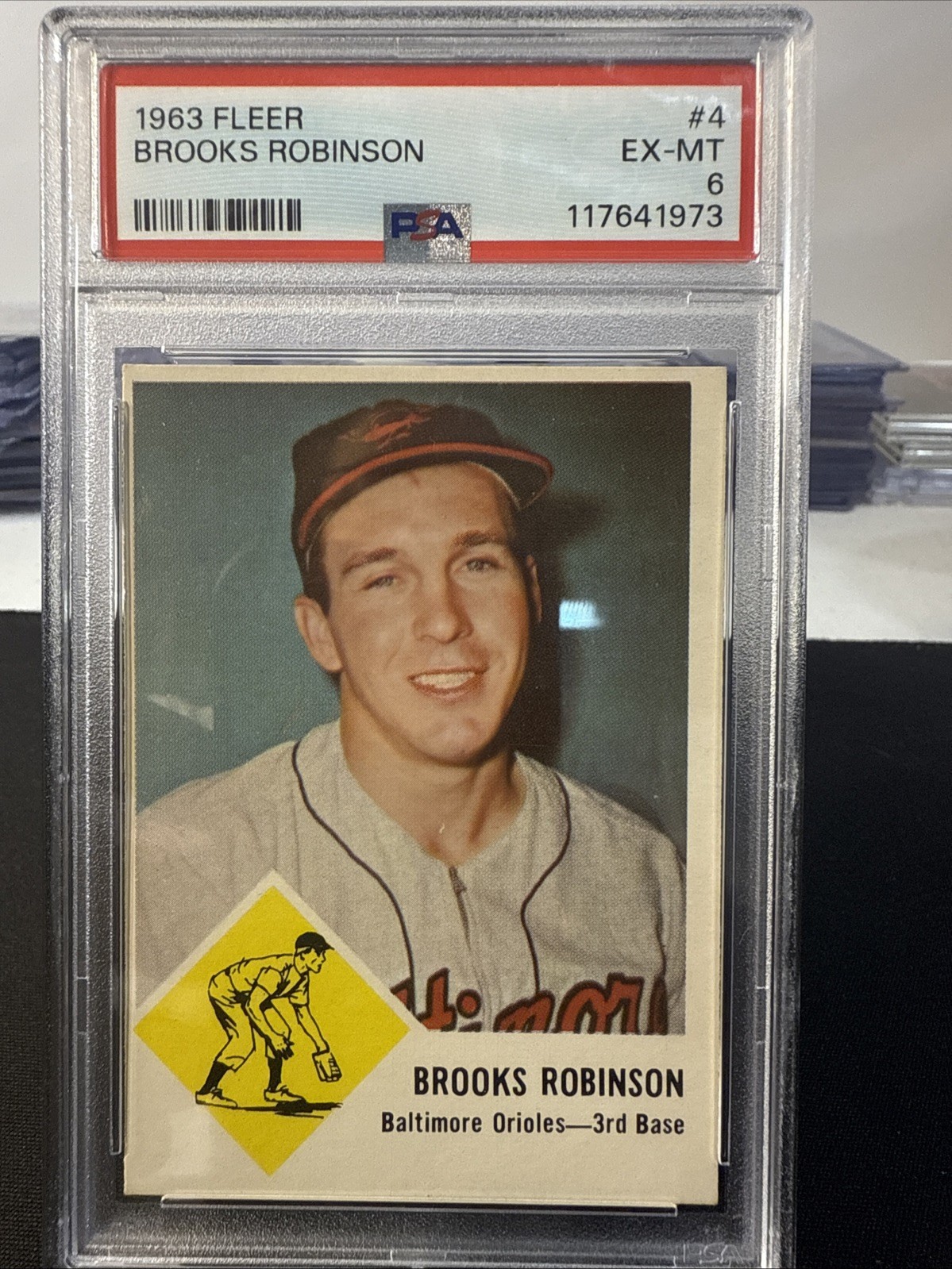 1963 Fleer - Brooks Robinson #4 PSA 6 EX-MT