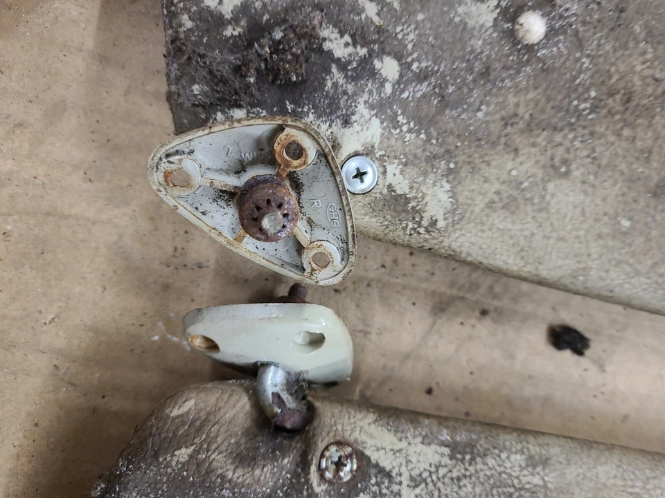 Juego de viseras OEM Mercedes Benz 220 D/8 230 240 W114 W115 Foto 3 de 4