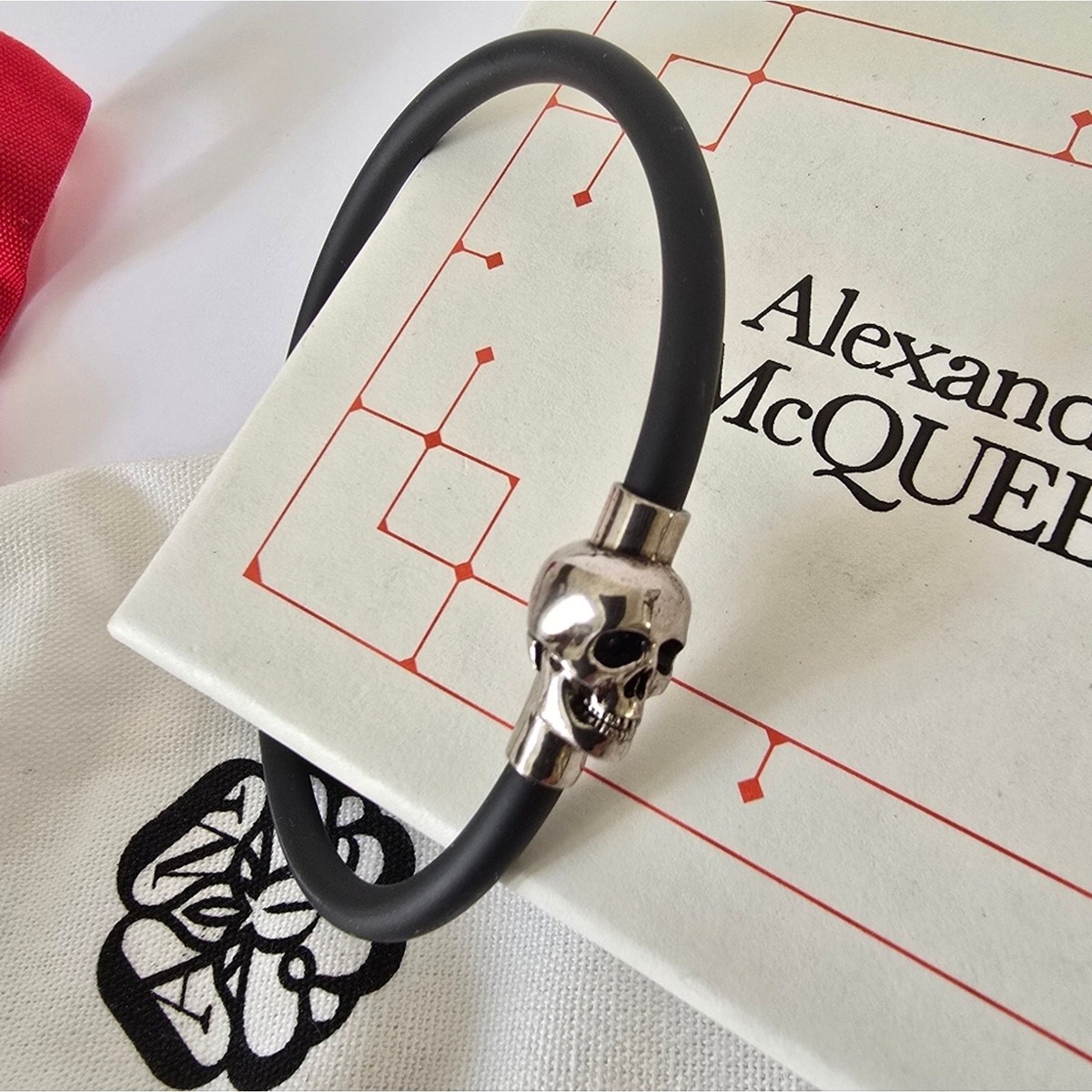 アクセサリー ALEXANDER MCQUEEN RUBBERCORDSKULLNo.503 アクセサリー