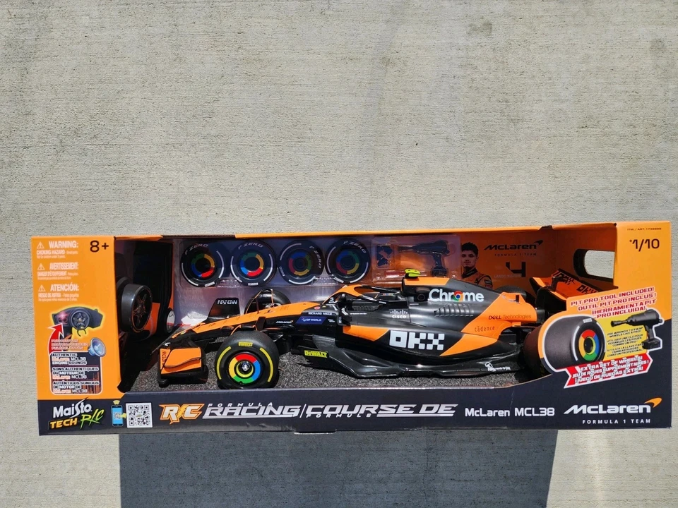 Maisto Tech 1:10 Formula 1 McLarenR/C Lando Morris #4 w/extra wheels - Image 2 of 3