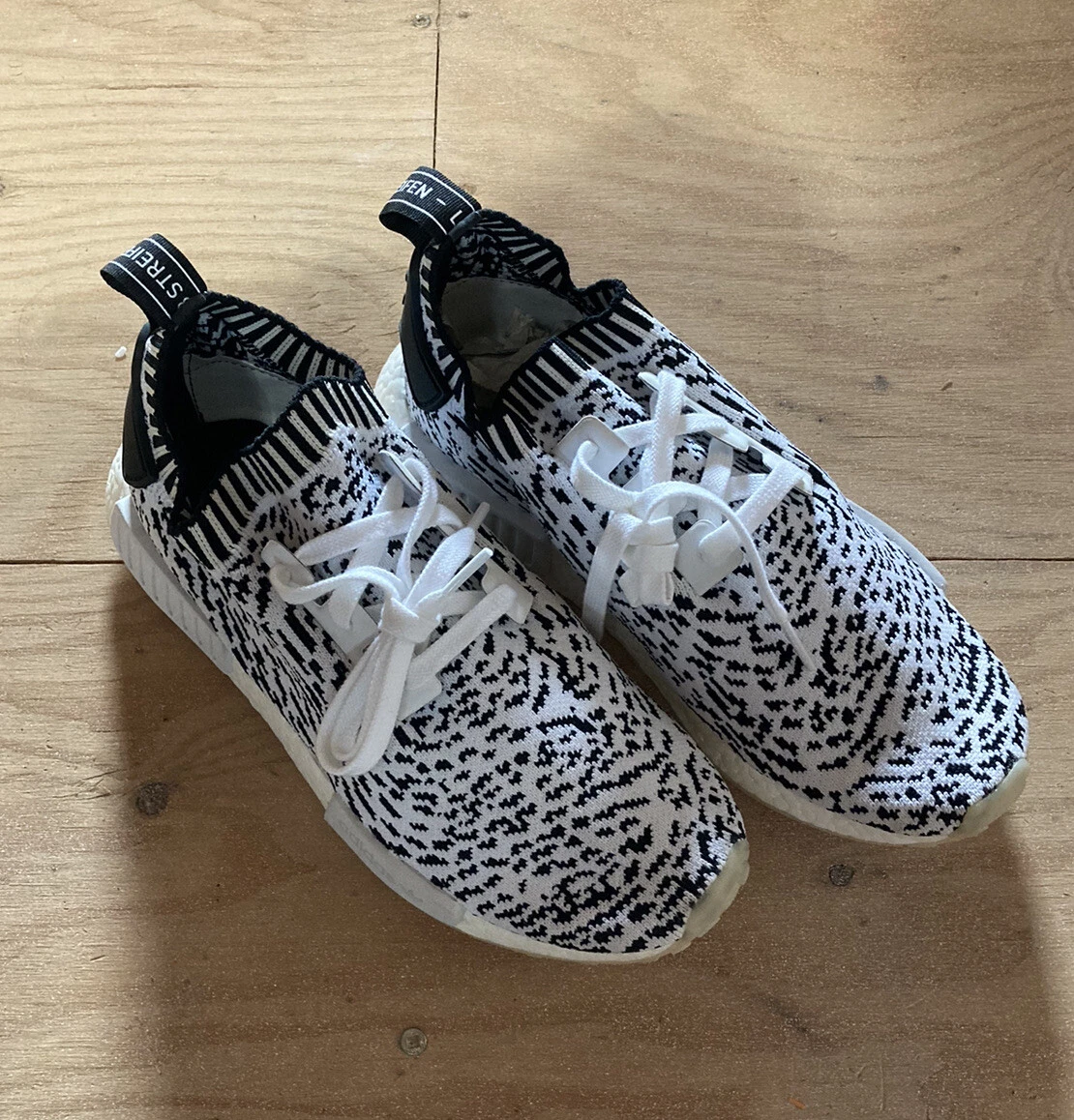 Adidas nmd r1 clearance primeknit zebra pack