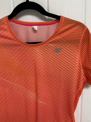 Tシャツ・カットソー New Balance WOMEN JoongAng Logo Short Sleeve T-Shirt SEMI OV New Balance women's top t-shirt sport short sleeve orange