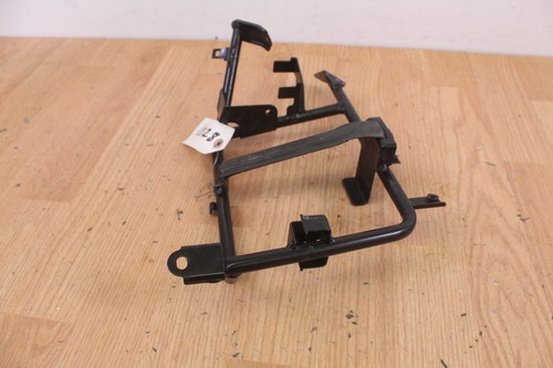 2004 YAMAHA FJR 1300 Battery Box / Holder Stay - Picture 4 of 11