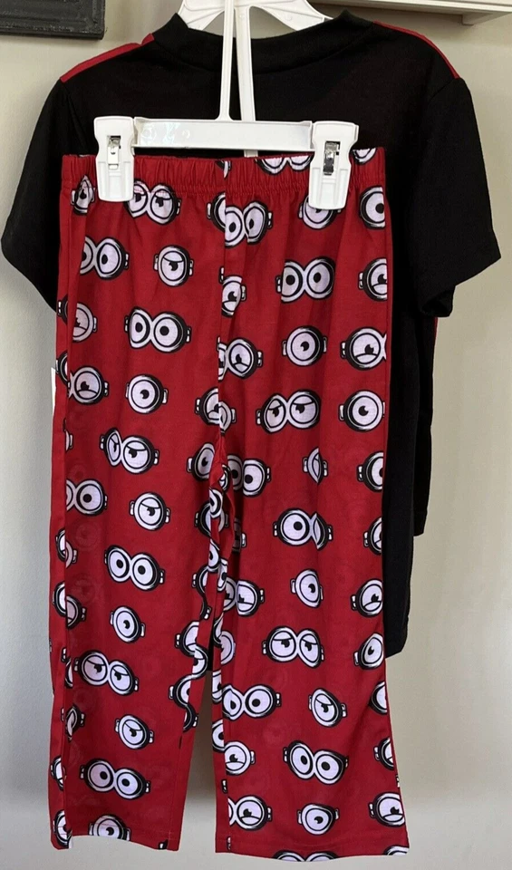 Conjunto de pijama de 3 piezas Minions Unleashed - camiseta, pantalones cortos, pantalones - niño talla 4 NUEVO $38 Foto 3 de 3