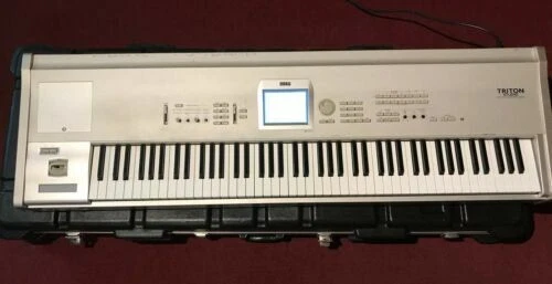 Korg Pro-Audio Synthesizer & Soundmodule Überspannungsschutze der Tasten 61