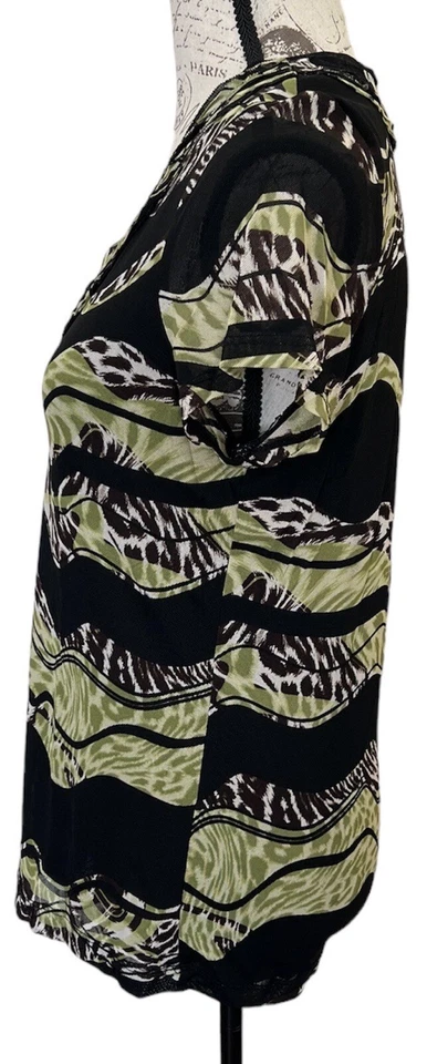 Camisa Dana Buchman Top Negra En Capas Manga Corta Estampado Animal Grande Usada en Excelente Condición Foto 2 de 4