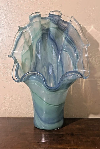 Vintage Murano Art Glass Handerchief Ruffle Clam Shell Vase