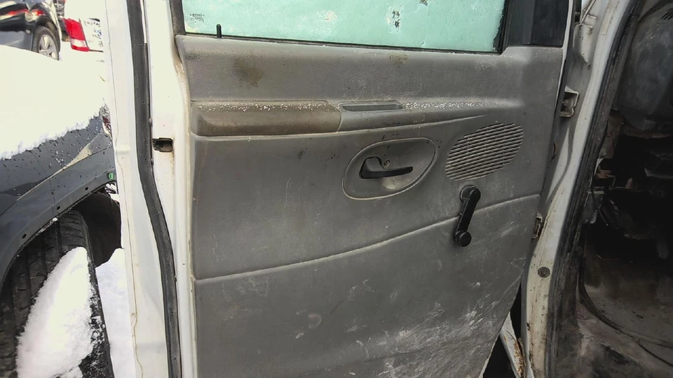 07 FORD VAN E250 Left driver side Front Door Trim Panel — 第 2/2 张图片